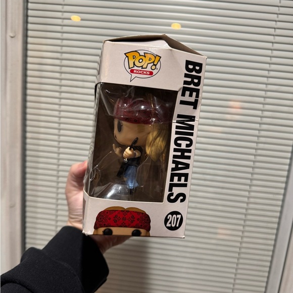 Bret Michaels Funko Pop - Picture 2 of 4